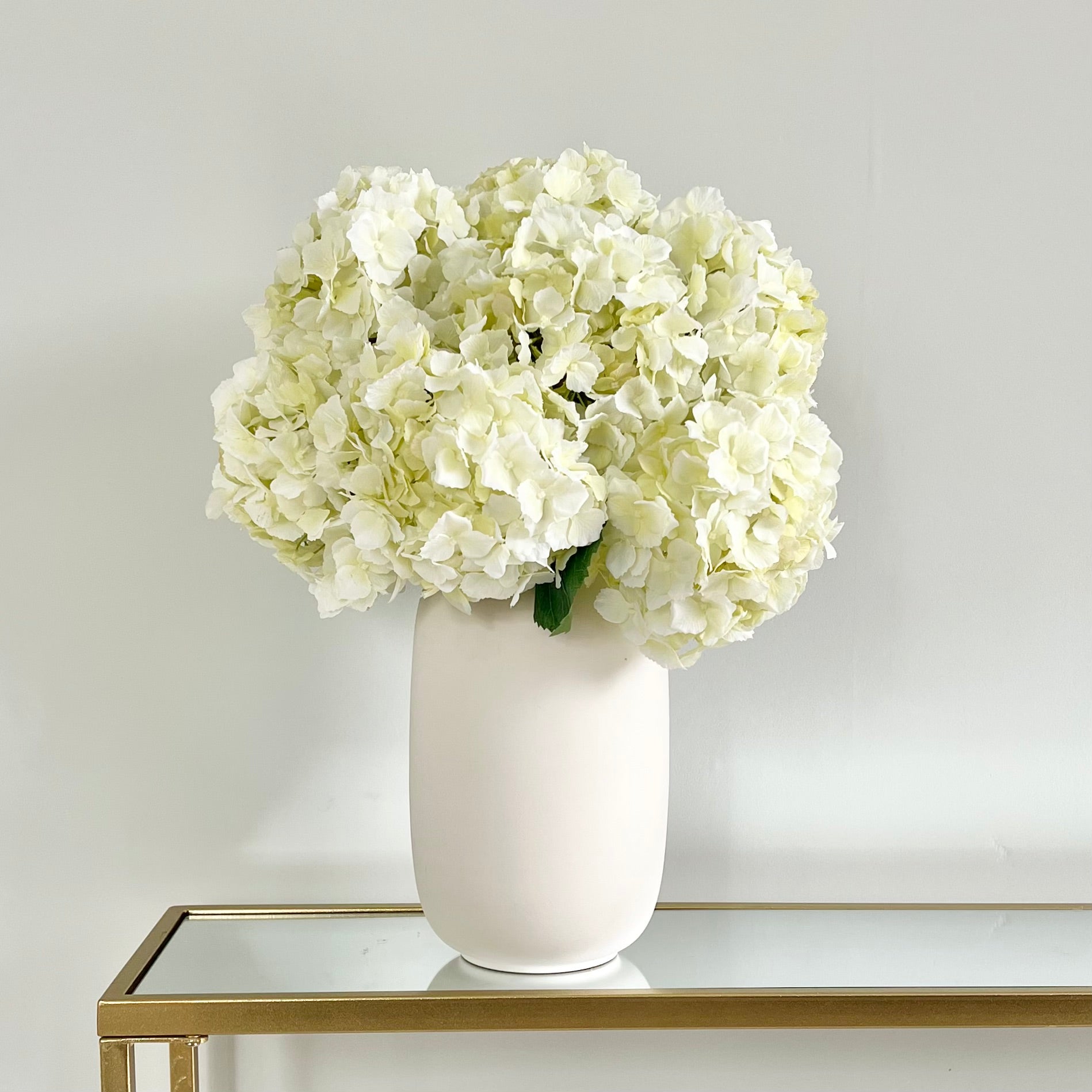 Wholesale Artificial Flowers High Quality Faux Silk Flowers for Wholesale and Trade Artificial Cream Hydrangea Lacecap in bulk