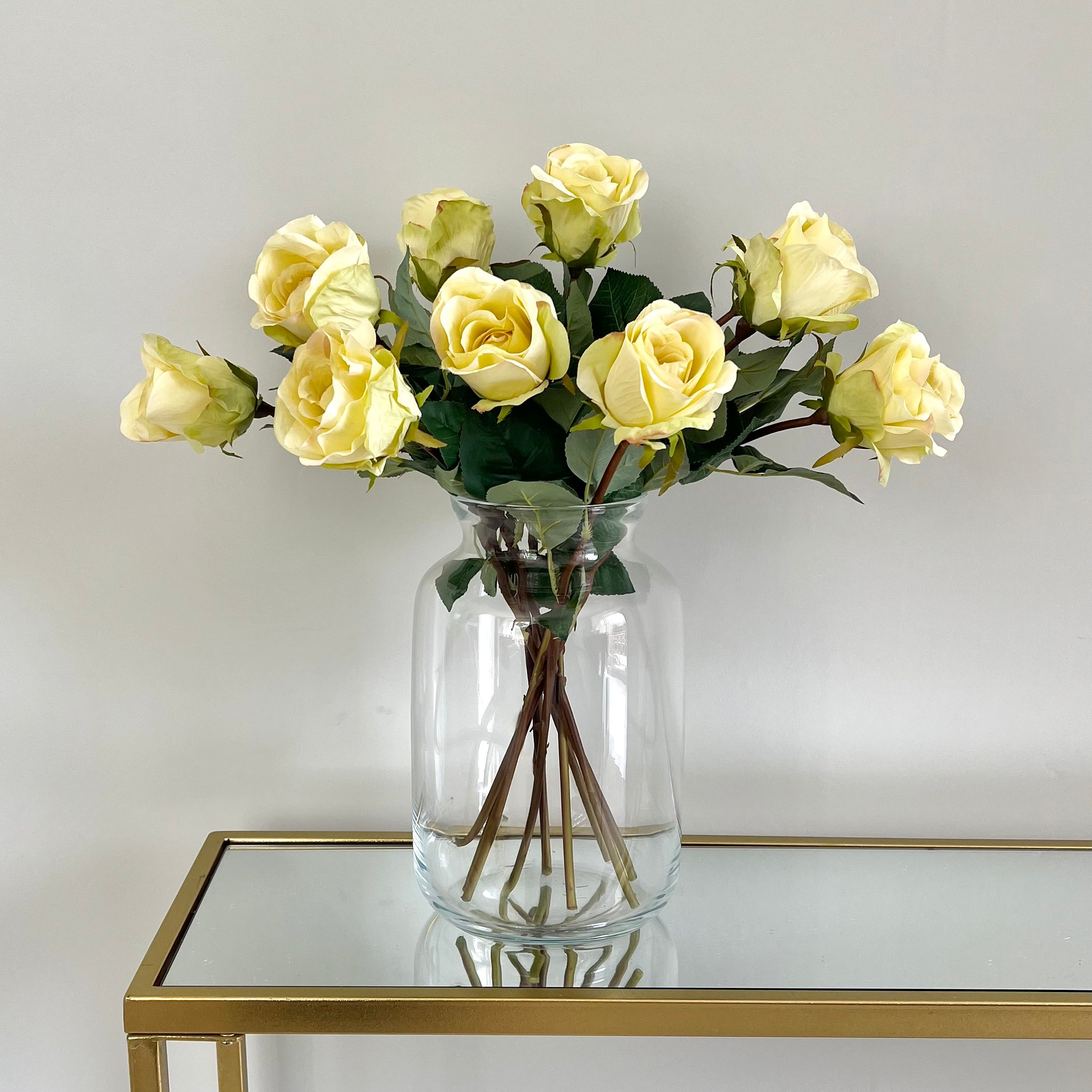 Wholesale Artificial Flowers High Quality Faux Silk Flowers for Wholesale and Trade Artificial Cream Rose Bud in bulk