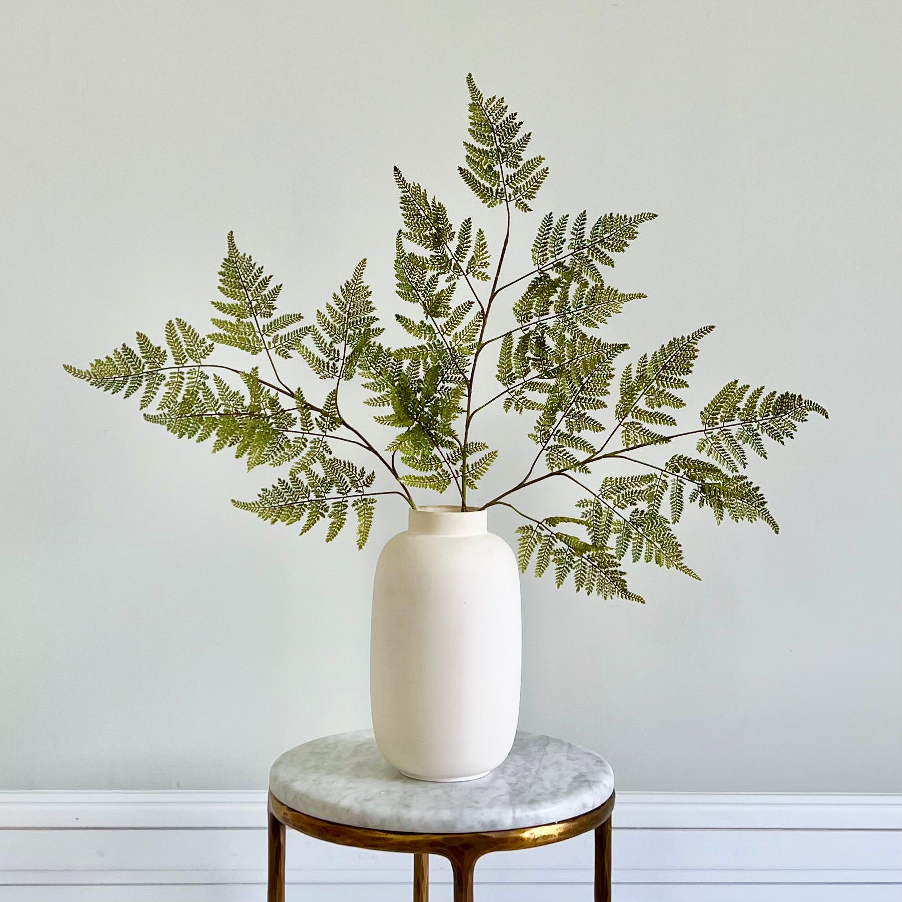 Wholesale Artificial Flowers High Quality Faux Silk Flowers for Wholesale and Trade Artificial Green Bracken Fern in bulk