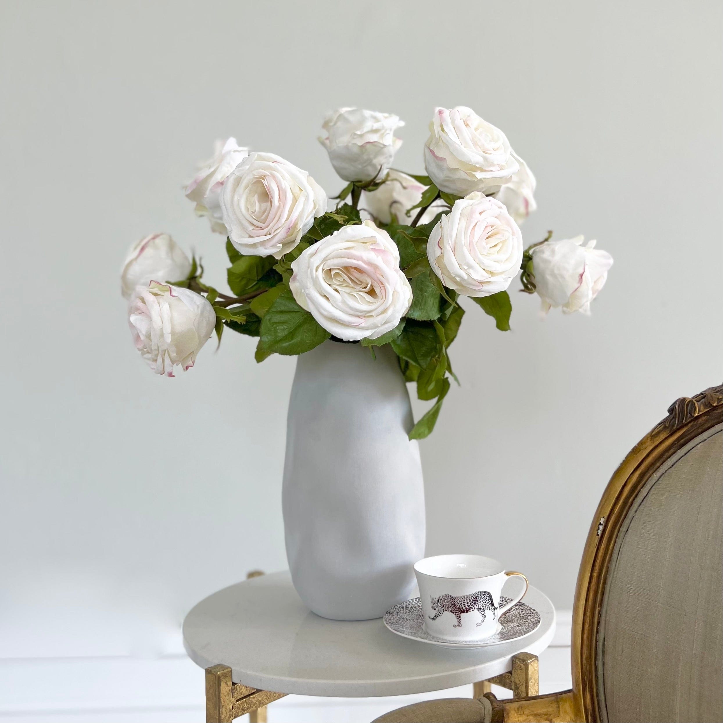Artificial flowers luxury faux silk white large ecuadorian rose naunton vase lifelike realistic faux flowers ABP525B ABY5113WH