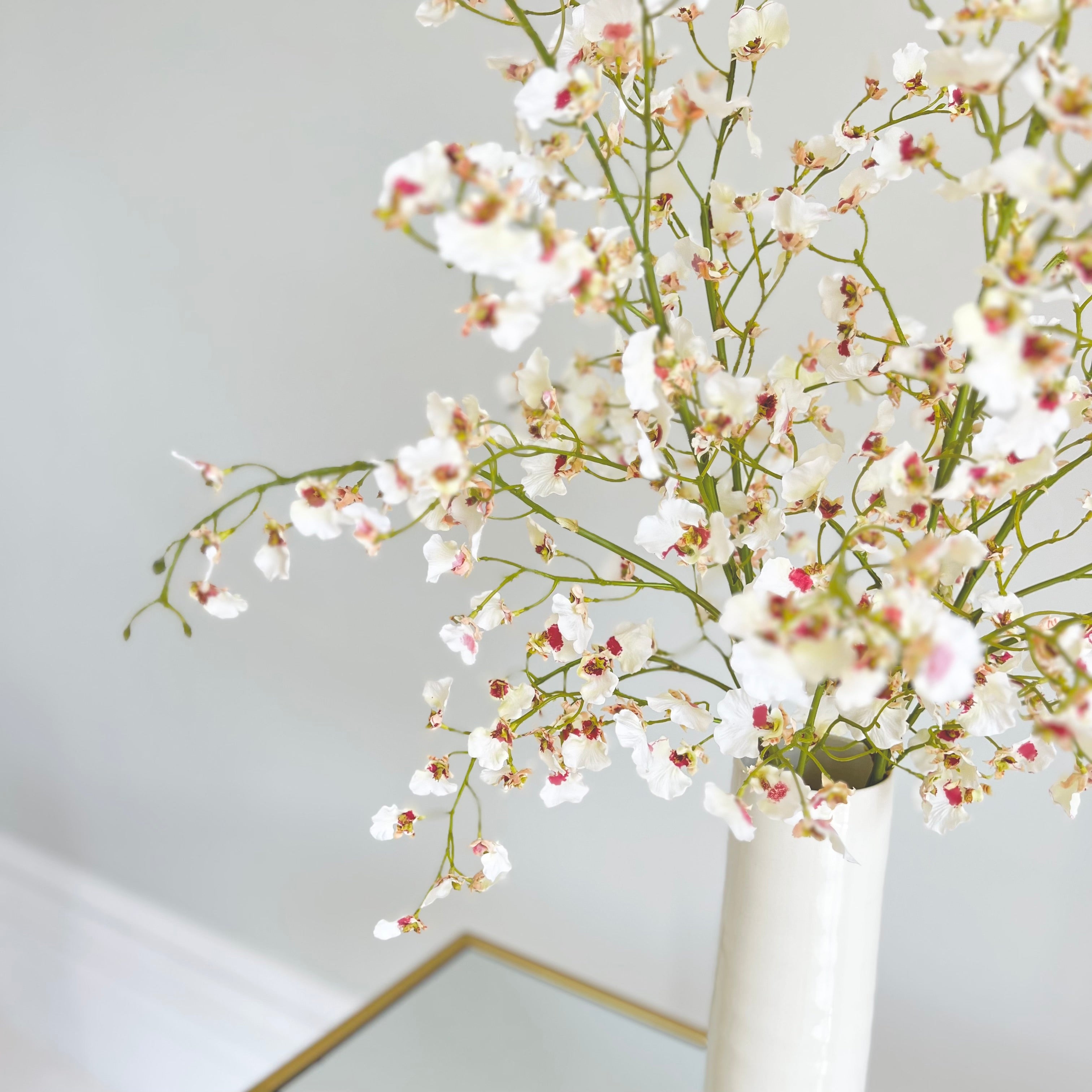 Artificial flowers luxury faux silk white oncidium orchid stem prestbury vase lifelike realistic faux flowers ABP1828 ABY7044WH