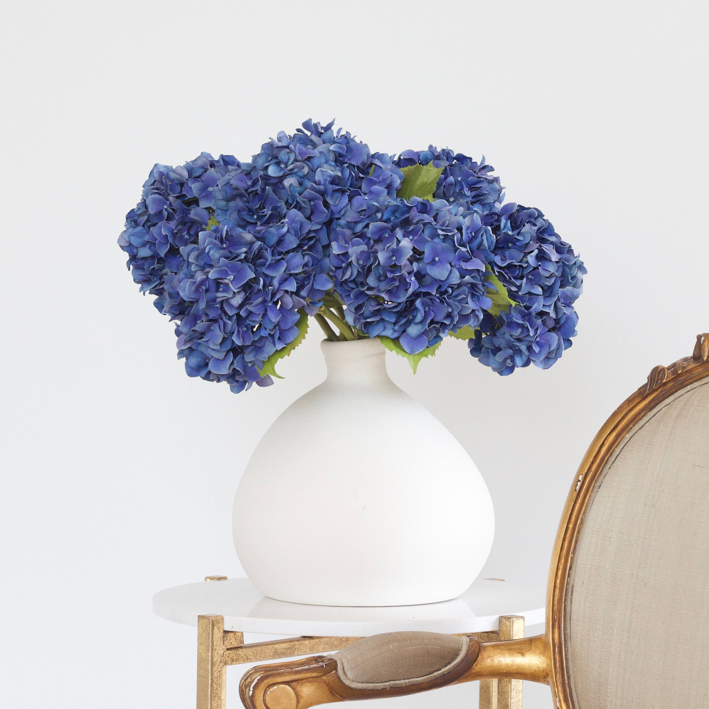 Wholesale Artificial Flowers High Quality Faux Silk Flowers for Wholesale and Trade Artificial Blue Dried Hydrangea in bulk