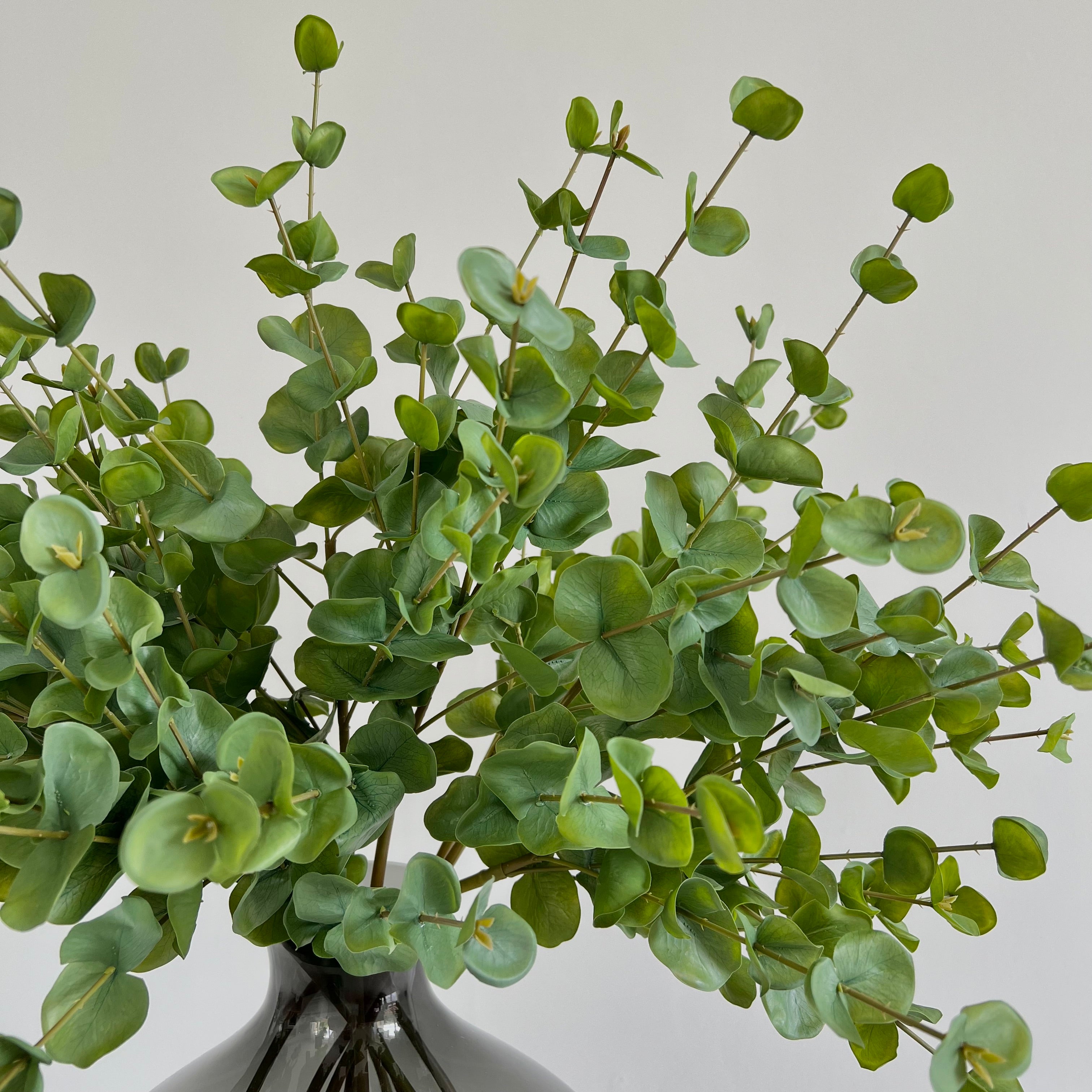 Wholesale Artificial Flowers High Quality Faux Silk Flowers for Wholesale and Trade Artificial Eucalyptus Spray in bulk