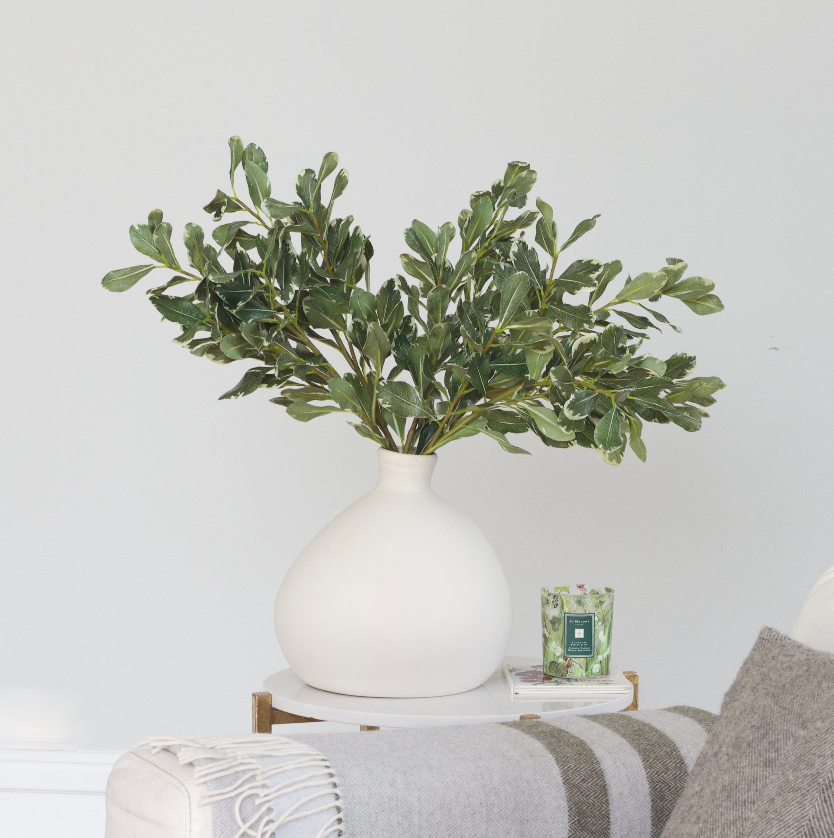 Wholesale Artificial Flowers High Quality Faux Silk Flowers for Wholesale and Trade Artificial Green Pittosporum Leaves in bulk