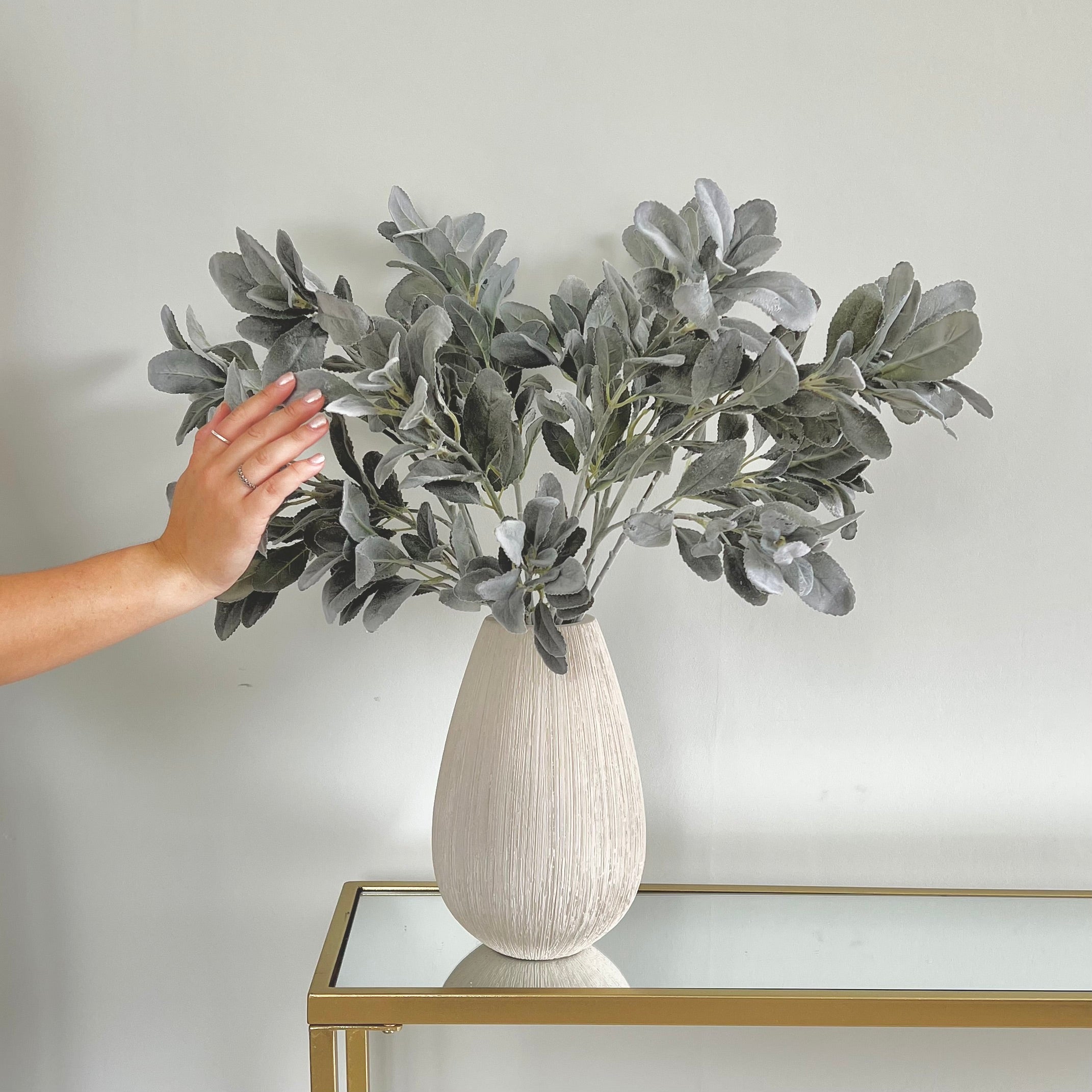 Wholesale Artificial Flowers High Quality Faux Silk Flowers for Wholesale and Trade Artificial Grey & Silver Lambs Leaf in bulk