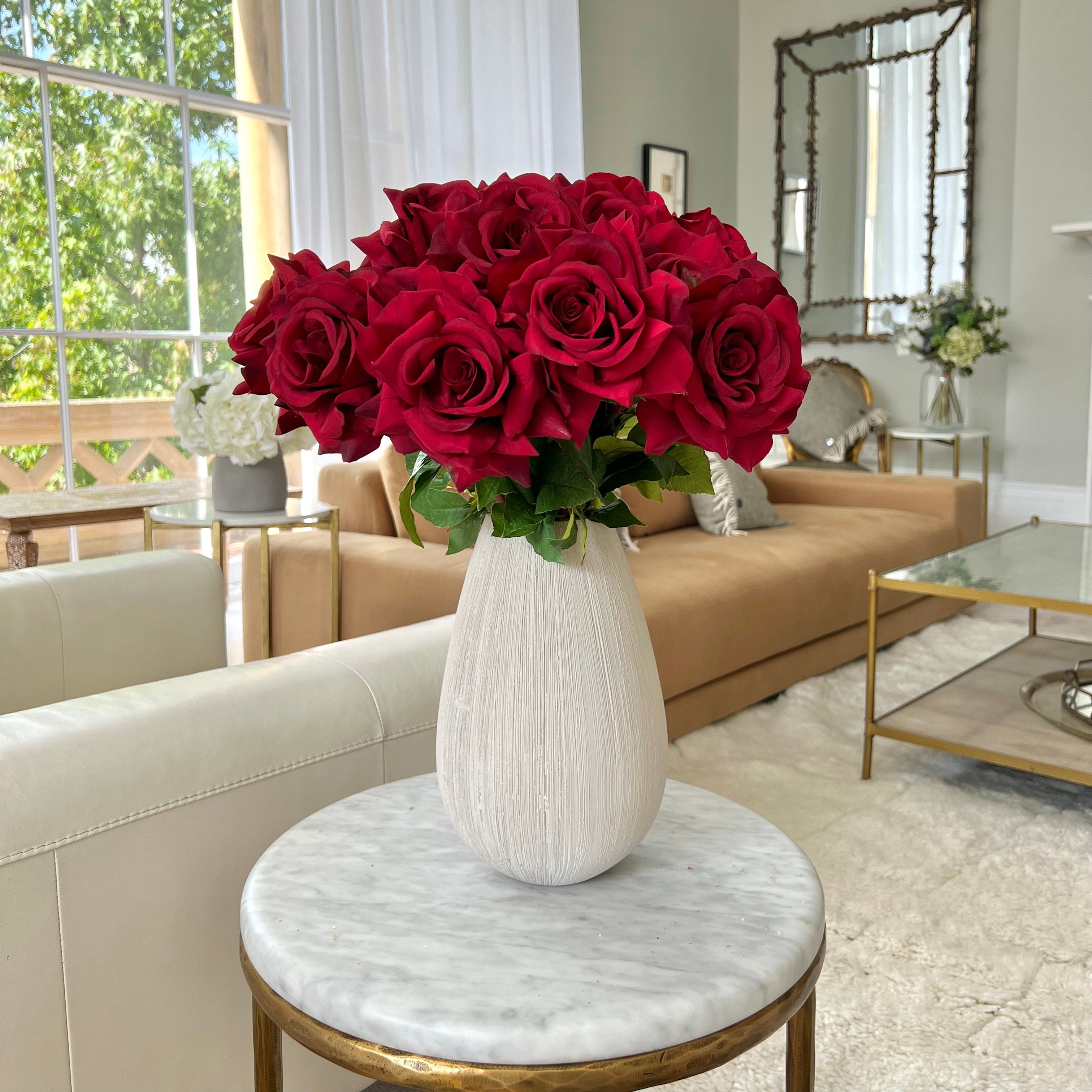 Wholesale Artificial Flowers High Quality Faux Silk Flowers for Wholesale and Trade Artificial Red Tea Rose in bulk