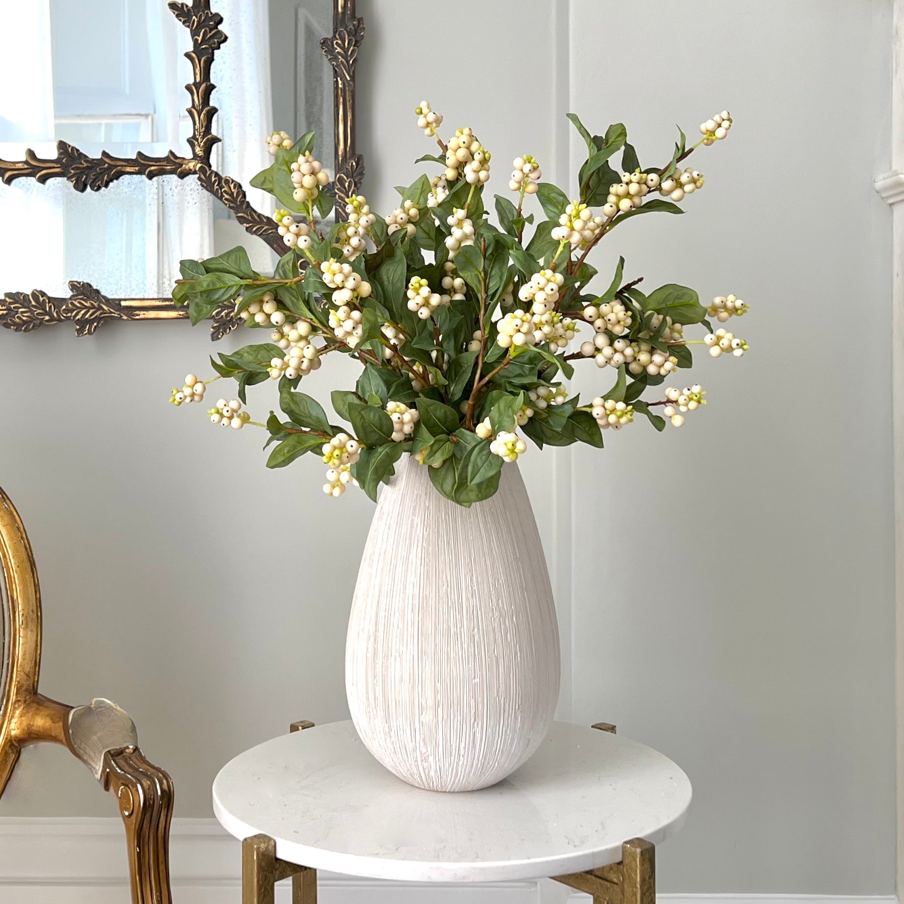 Wholesale Artificial Flowers High Quality Faux Silk Flowers for Wholesale and Trade Artificial Snowberry Stem in bulk