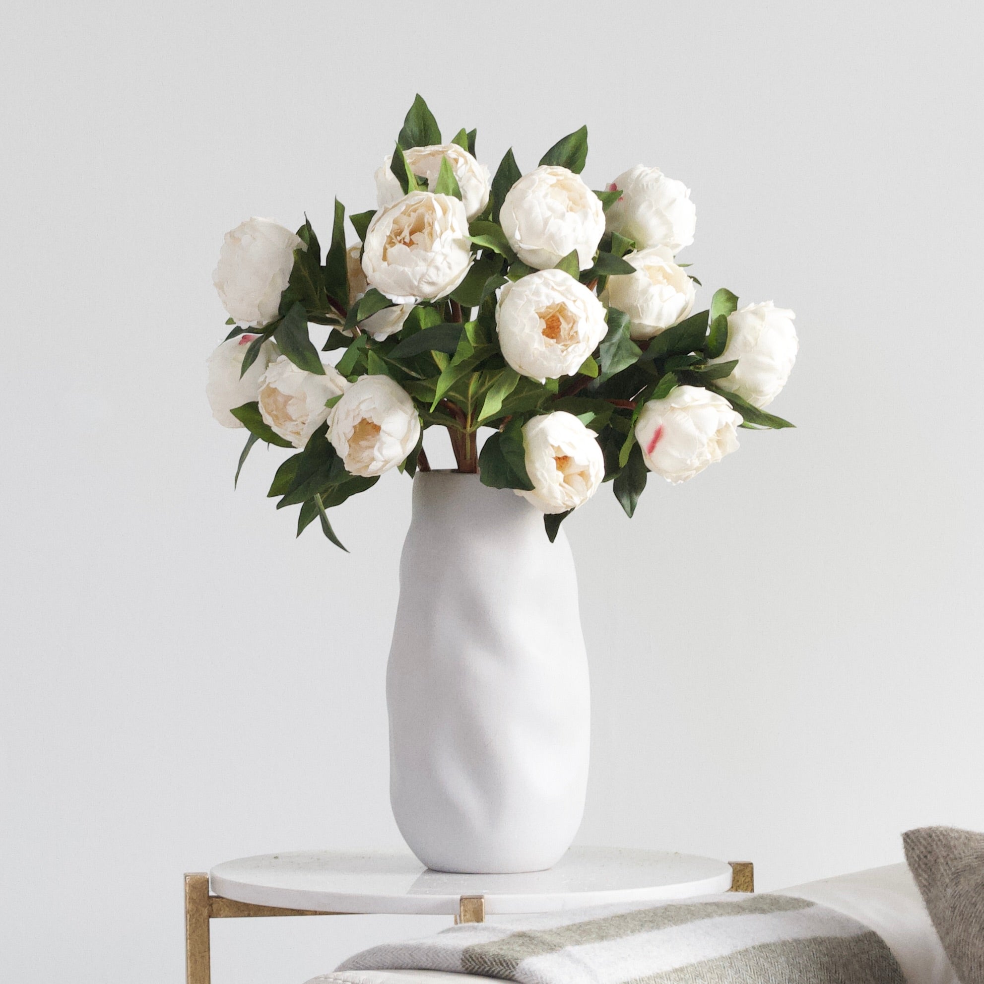 Wholesale Artificial Flowers High Quality Faux Silk Flowers for Wholesale and Trade Artificial White Real Touch Peony in bulk